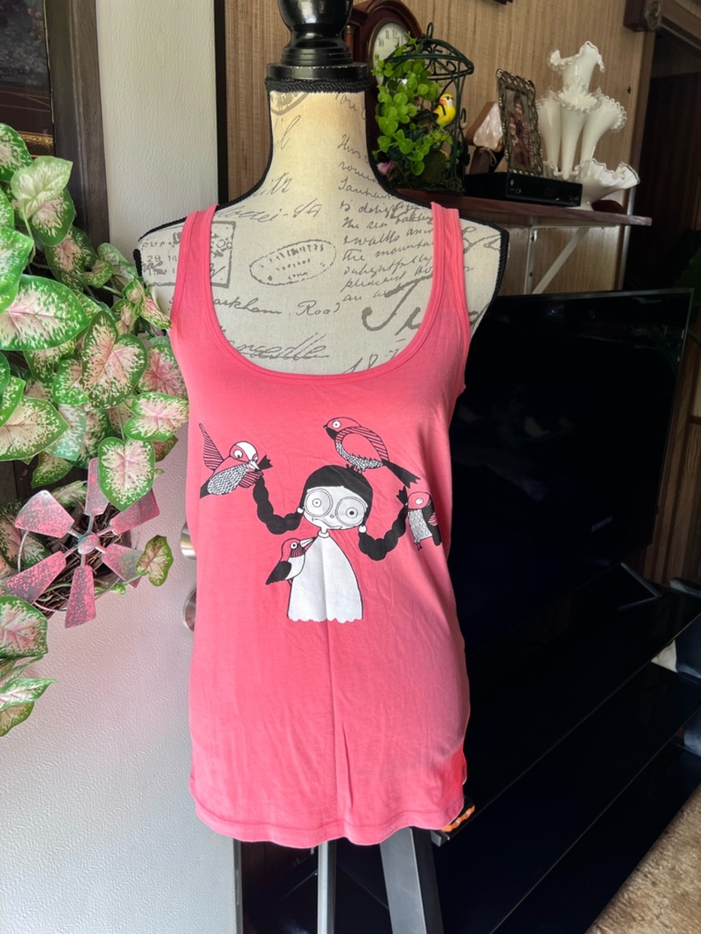 NWT Marc By Marc Jacobs Women's Graphic Girl and Birds Pink Tank, Size S.